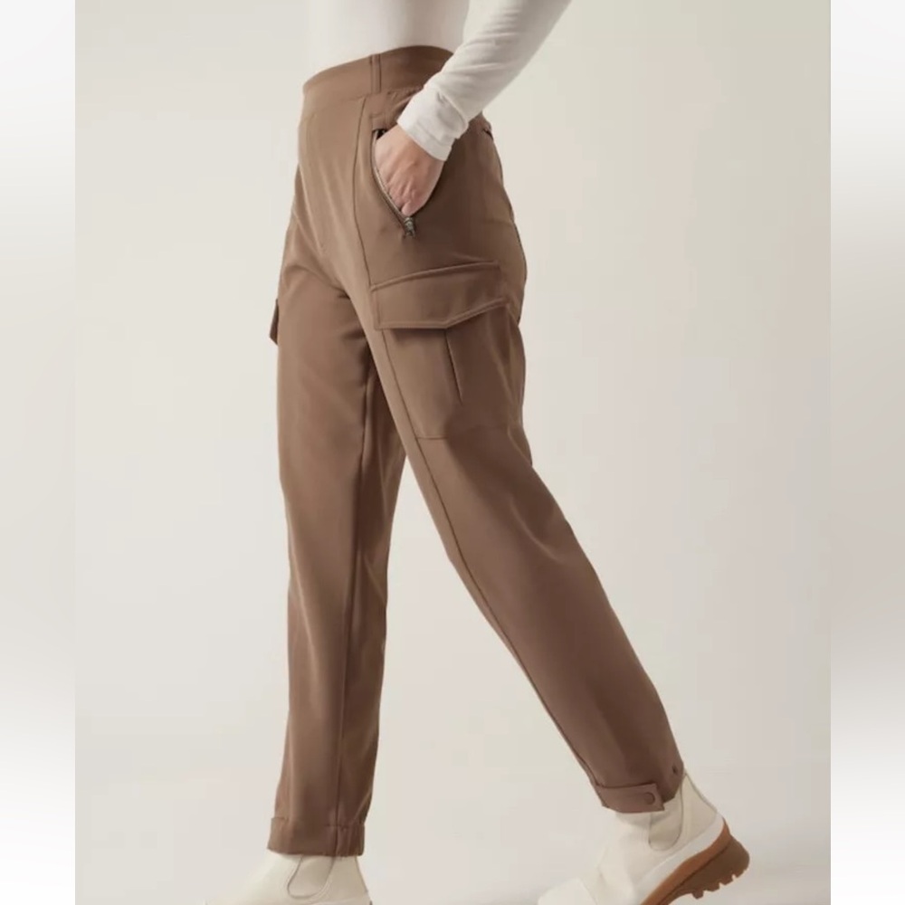 Athleta Endless Cargo pants Sz 0
